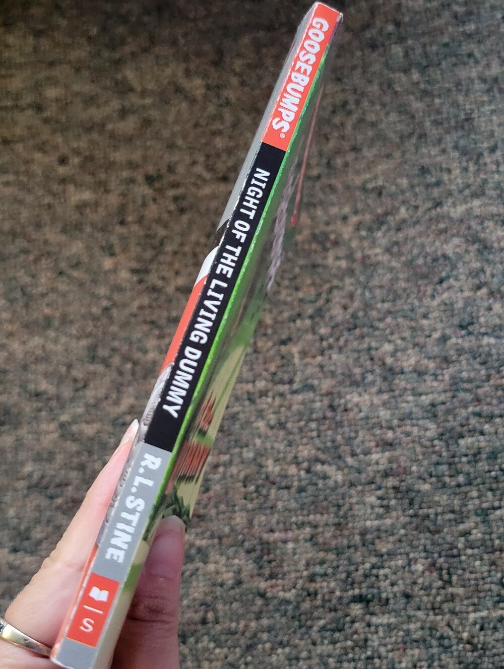 ๐ฅ5/$20 R. L. StineNight of the Living Dummy (Classic Goosebumps #1) - Picture 10 of 10